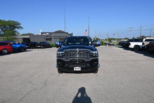 Diamond Black Crystal Pearlcoat 2026 RAM 3500 Longhorn