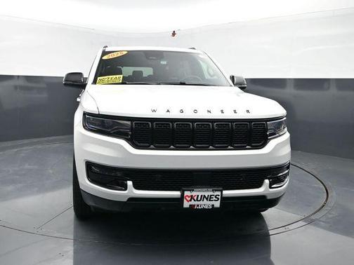 Bright White Clearcoat 2024 Jeep Wagoneer Series II Carbide