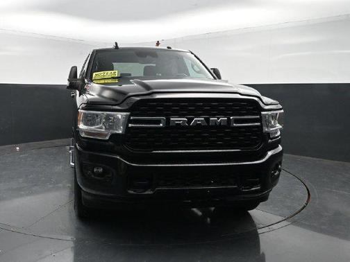 Diamond Black Crystal Pearlcoat 2024 RAM 2500 Big Horn Crew Cab 4x4 6'4' Box