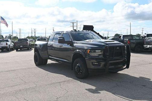 Granite Crystal Metallic Clearcoat 2024 RAM 3500 Limited Mega Cab 4x4 6'4' Box