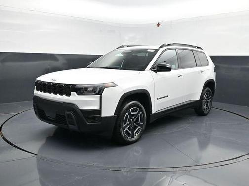 Bright White Clearcoat 2026 Jeep Cherokee Laredo 4x4