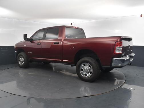 2022 RAM 2500 Big Horn Crew Cab 4x4 6'4' Box