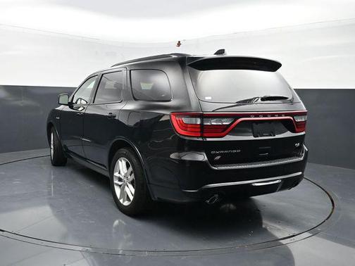 DB Black Crystal Clearcoat 2025 Dodge Durango R/T