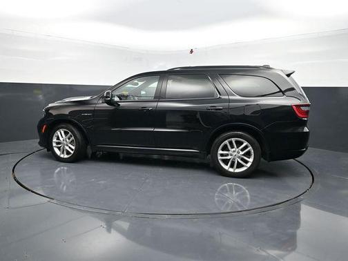 DB Black Crystal Clearcoat 2025 Dodge Durango R/T