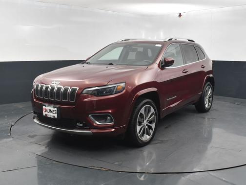 2019 Jeep Cherokee Overland