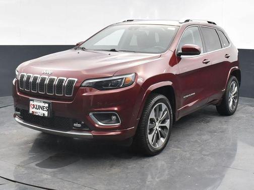 2019 Jeep Cherokee Overland