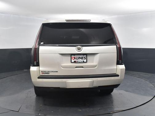 2015 Cadillac Escalade ESV Luxury