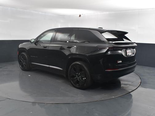 2025 Jeep Wagoneer S Launch Edition