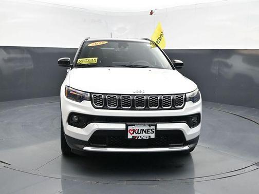 Bright White Clearcoat 2025 Jeep Compass Limited