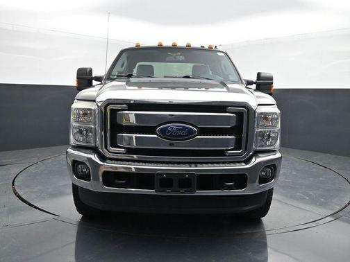 Magnetic 2016 Ford F-250 XLT
