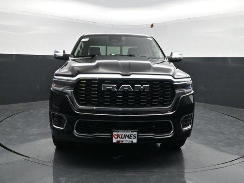 Diamond Black Crystal Pearlcoat 2027 RAM 1500 ST