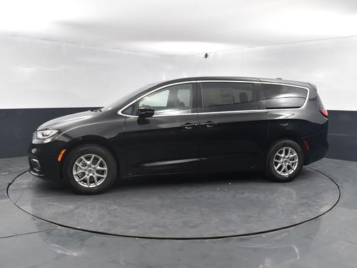 2025 Chrysler Pacifica L