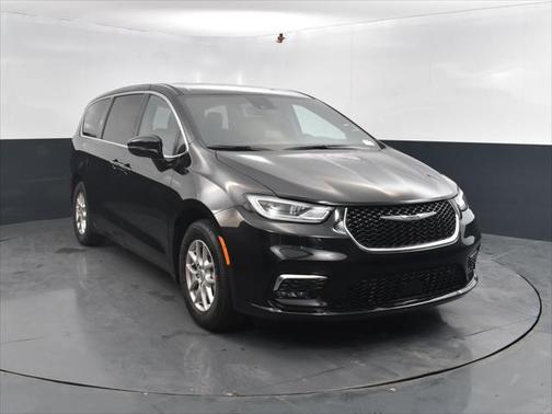 2025 Chrysler Pacifica L