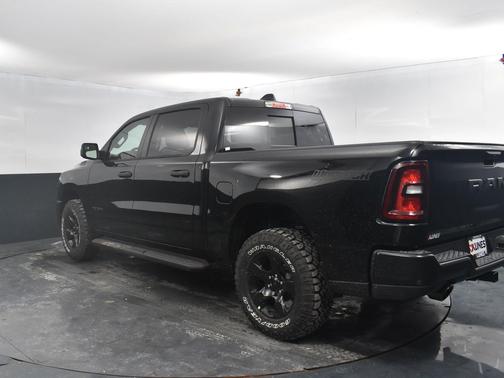 2026 RAM 1500 Warlock Crew Cab 4x4 5'7' Box