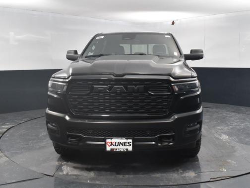 2026 RAM 1500 Warlock Crew Cab 4x4 5'7' Box