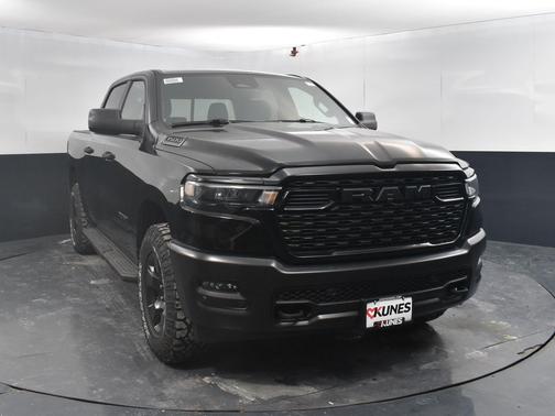 2026 RAM 1500 Warlock Crew Cab 4x4 5'7' Box