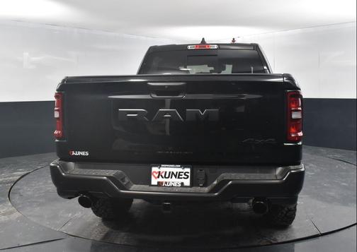 2026 RAM 1500 Warlock Crew Cab 4x4 5'7' Box