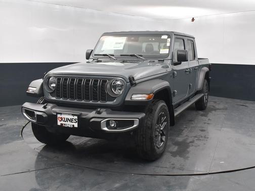 2025 Jeep Gladiator Sport S
