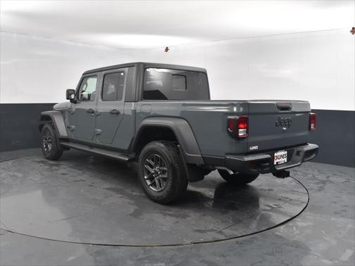2025 Jeep Gladiator Sport S