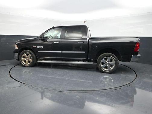 Brilliant Black Crystal Pearlcoat 2017 RAM 1500 Big Horn