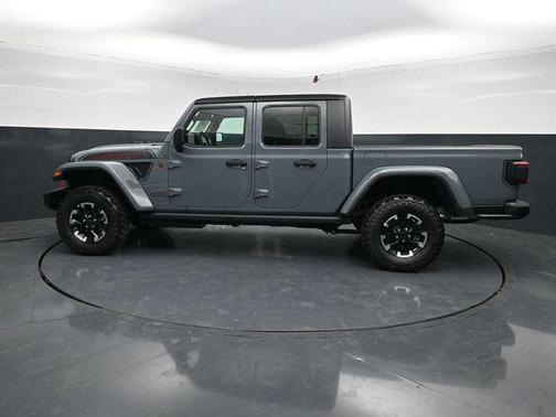 Anvil Clearcoat 2026 Jeep Gladiator Shadow Ops 4x4