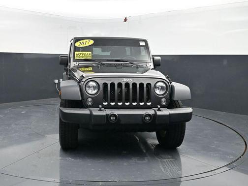 Granite Crystal Metallic Clearcoat 2017 Jeep Wrangler Unlimited Sport