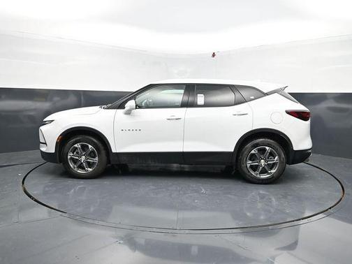 Summit White 2025 Chevrolet Blazer 2LT