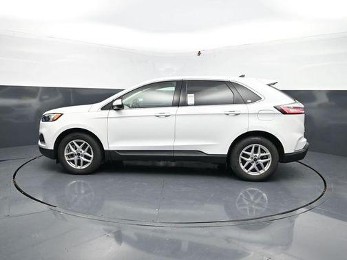 Oxford White 2024 Ford Edge SEL