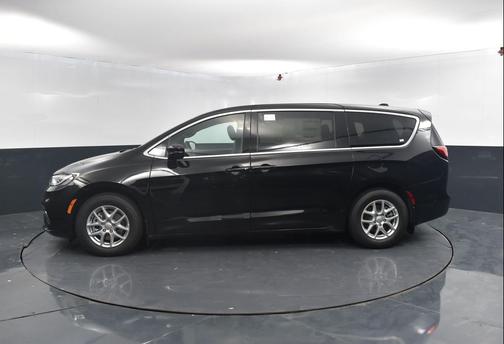 2025 Chrysler Pacifica L