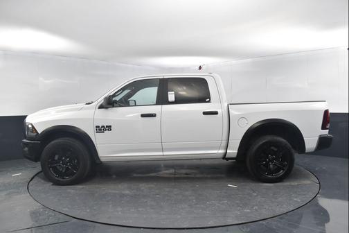 2024 RAM 1500 Classic Warlock Crew Cab 4x4 5'7' Box