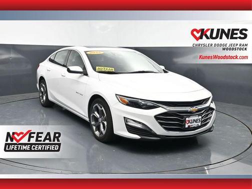 Summit White 2024 Chevrolet Malibu FWD 1LT
