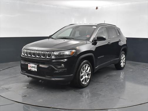 2022 Jeep Compass Latitude Lux