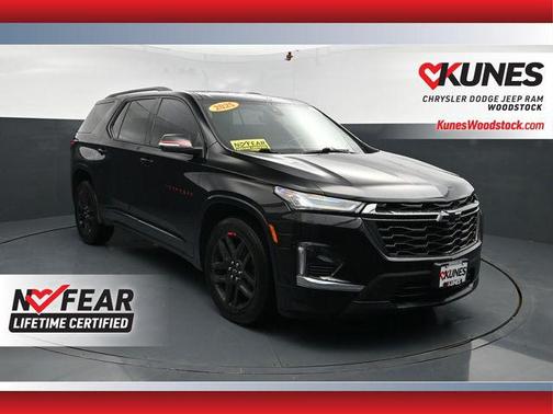 Mosaic Black Metallic 2023 Chevrolet Traverse Premier