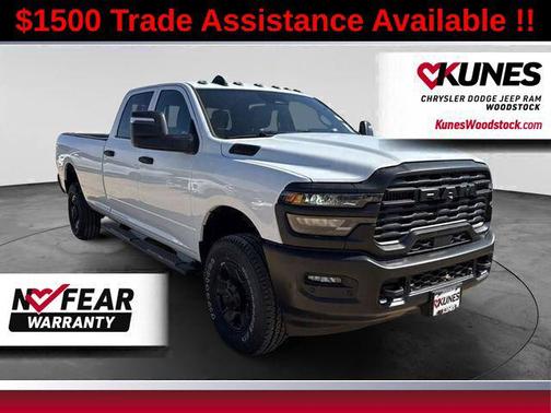 Bright White Clearcoat 2026 RAM 2500 Tradesman Crew Cab 4x4 8' Box