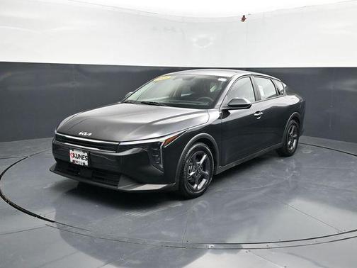 Interstellar Gray 2025 Kia K4 LXS
