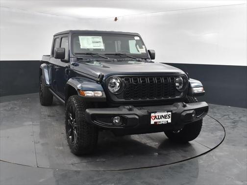 2025 Jeep Gladiator Nighthawk