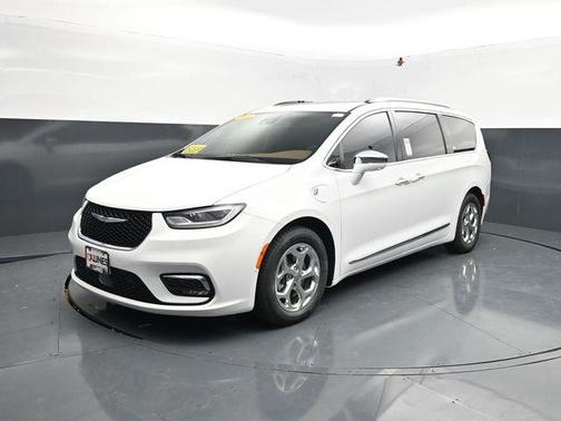 Bright White Clearcoat 2021 Chrysler Pacifica Hybrid Limited