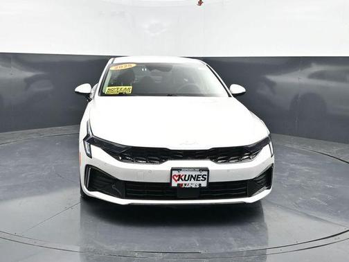 Snow White Pearl 2025 Kia K5 LXS