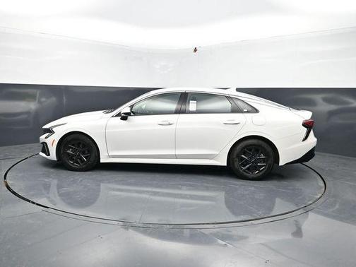Snow White Pearl 2025 Kia K5 LXS