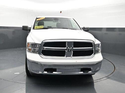 Bright White Clearcoat 2022 RAM 1500 Classic SLT