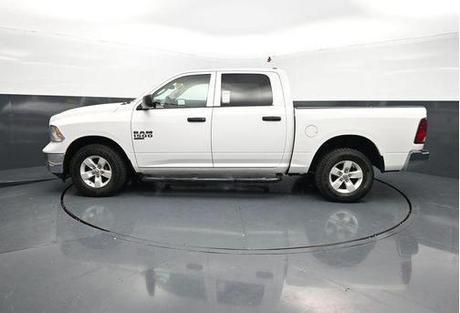 Bright White Clearcoat 2022 RAM 1500 Classic SLT