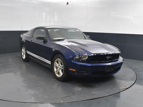 2011 Ford Mustang V6