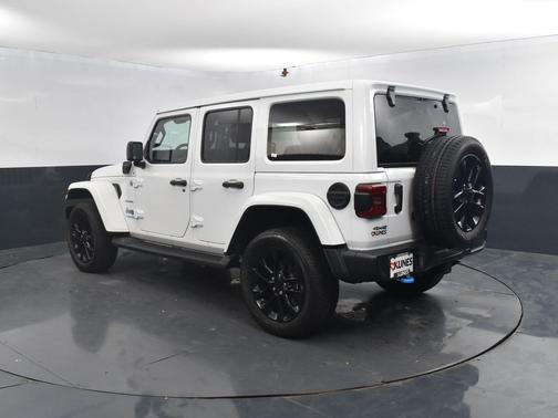 2022 Jeep Wrangler Unlimited 4xe Sahara