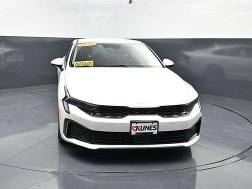 Snow White Pearl 2025 Kia K5 LXS