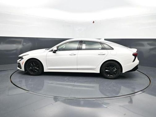 Snow White Pearl 2025 Kia K5 LXS