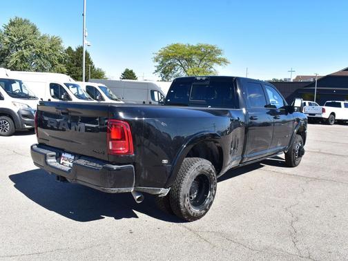 2026 RAM 3500 Limited