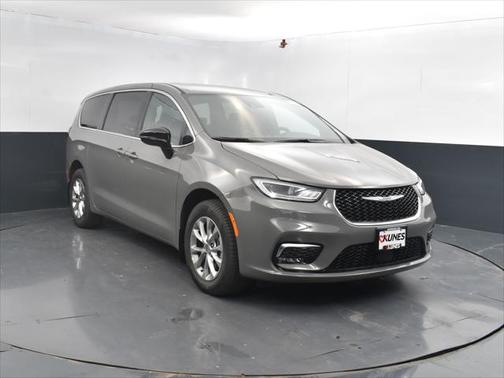 2025 Chrysler Pacifica L