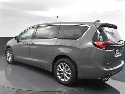 2025 Chrysler Pacifica L