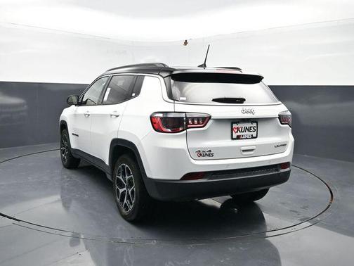 Bright White Clearcoat 2025 Jeep Compass Limited