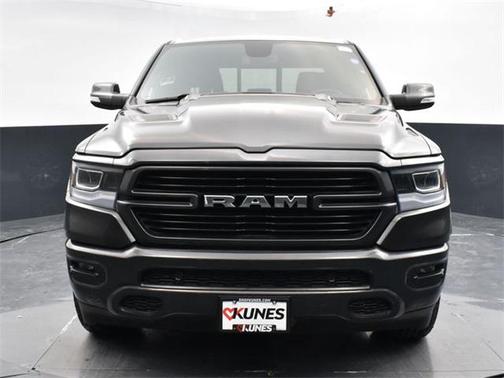 Granite Crystal Metallic Clearcoat 2020 RAM 1500 Laramie